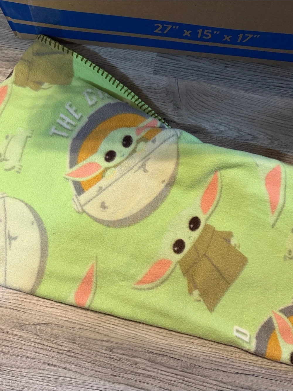 Star Wars The Child (Grogu) Green Fleece Throw Blanket
